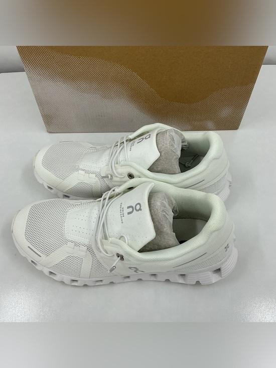NWT On Running mens White Athletic Sneakers c125 main image 7